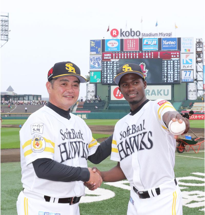 ソフトバンク・モイネロが来日初勝利「うれしい」 - 野球 : 日刊スポーツ