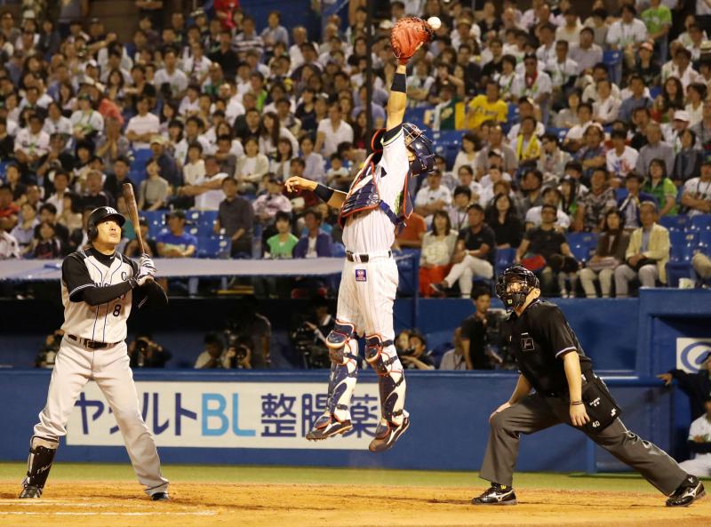 ヤクルト敬遠暴投撲滅へ立つか座るか個別で選択へ - 野球 : 日刊スポーツ