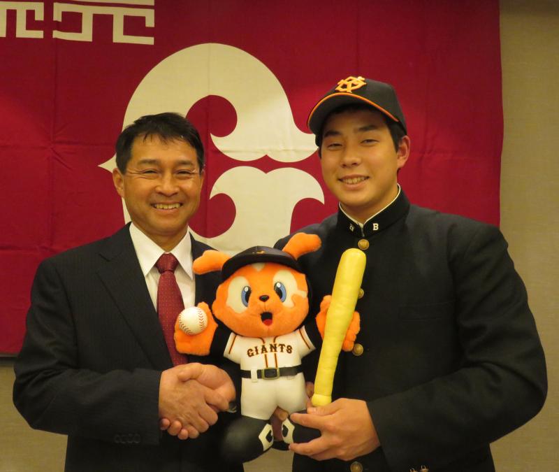 巨人６位大江 契約金3000万で父に焼肉ごちそう 野球 日刊スポーツ