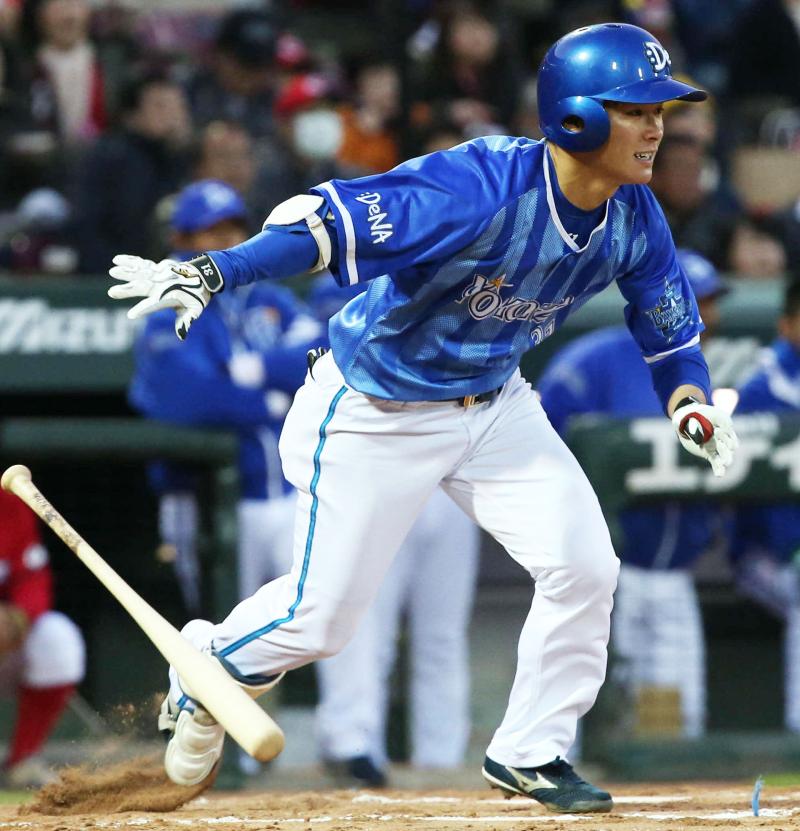 DeNA柴田、ルーキー史上初の開幕戦全打点＆V打 - 野球 : 日刊スポーツ