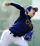 ３回を無失点と好投したオリックス先発金子（共同）