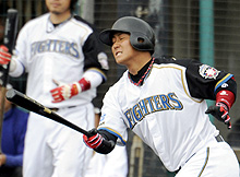 ＬＧとの練習試合に「５番・指名打者」で出場したが、４打数無安打に終わった日本ハム中田（共同）