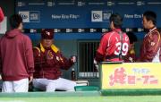 【阪神－楽天】野村監督は捕手陣を熱弁を振るう（撮影・宮崎幸一）