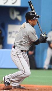 【オリックス－日本ハム】高橋は適時二塁打を放つ（撮影・岡潤一）