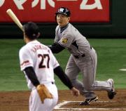 【巨人－阪神】６回、本塁打を放った金本（撮影・中島郁夫）