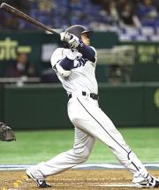 台湾代表対西武、３回表西武無死、本塁打を放つ栗山（撮影・鹿野芳博）
