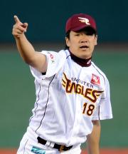 【楽天－日本ハム】マウンド上の田中（撮影・栗山尚久）