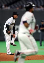 【日本ハム－ヤクルト】デントナに３ランを浴びた土屋（撮影・井上学）