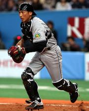 【オリックス－阪神】矢野は大引の三ゴロでダッシュする（撮影・加藤哉）