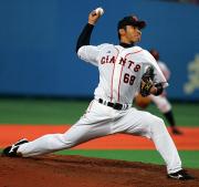 【巨人－オリックス】　６回を無失点に抑えた巨人栂野（撮影・沢野健太）