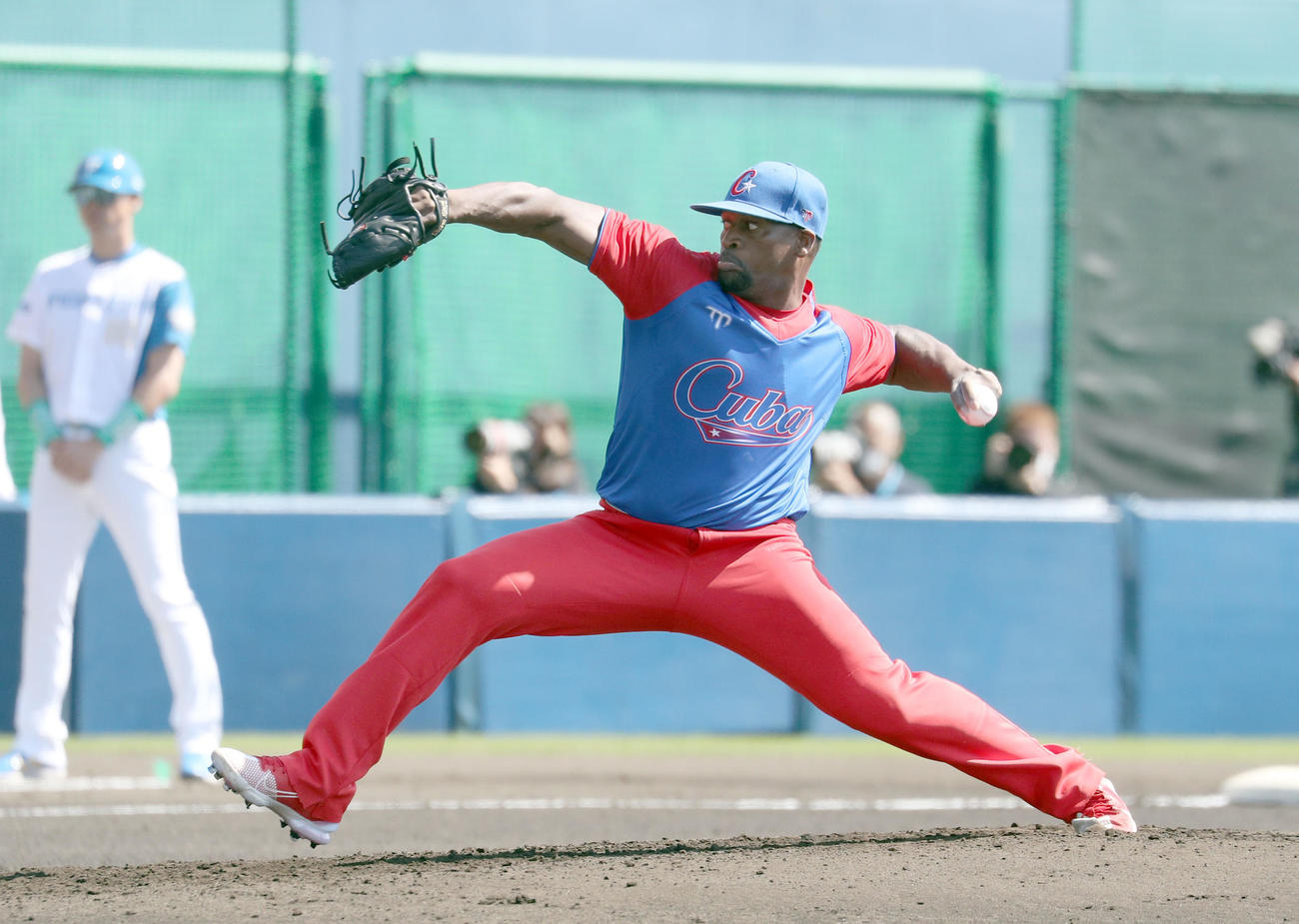 日本ハム対キューバ　キューバ先発のイェラ（撮影・佐藤翔太）