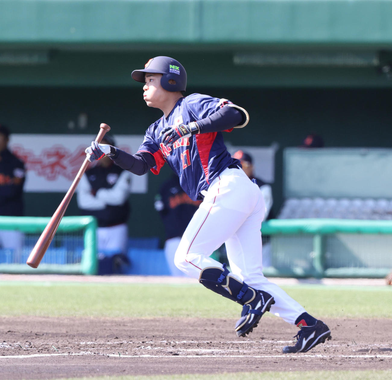 ソフトバンク対侍ジャパン　2回表侍ジャパン1死、中村悠平は安打を放つ（撮影・梅根麻紀）