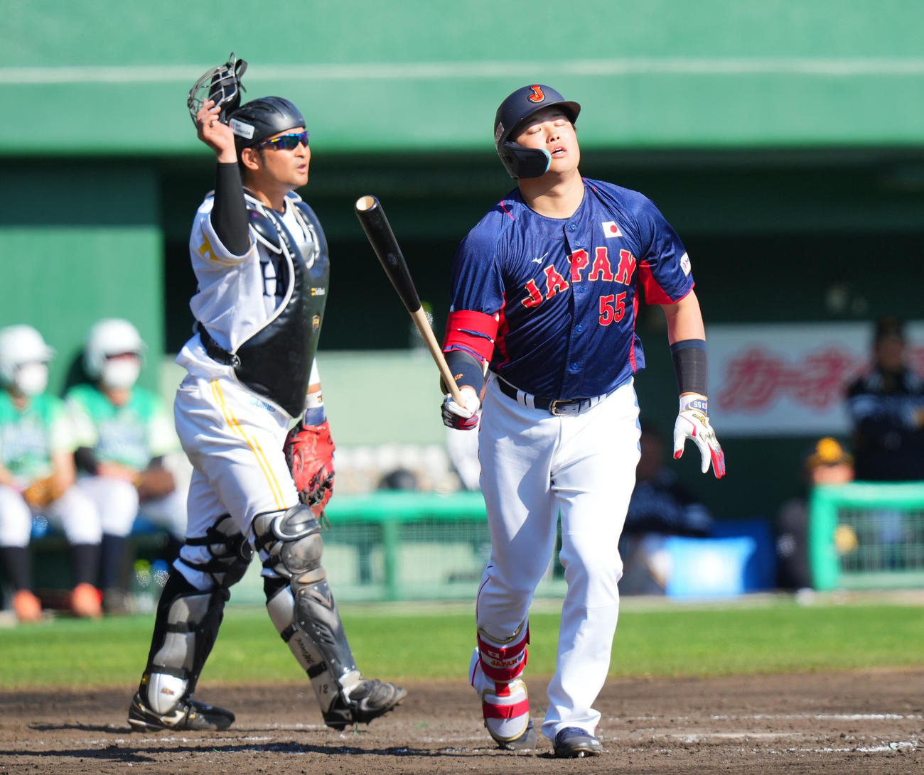 26日ソフトバンク戦の3回表侍ジャパン無死一、二塁、一飛に倒れる村上