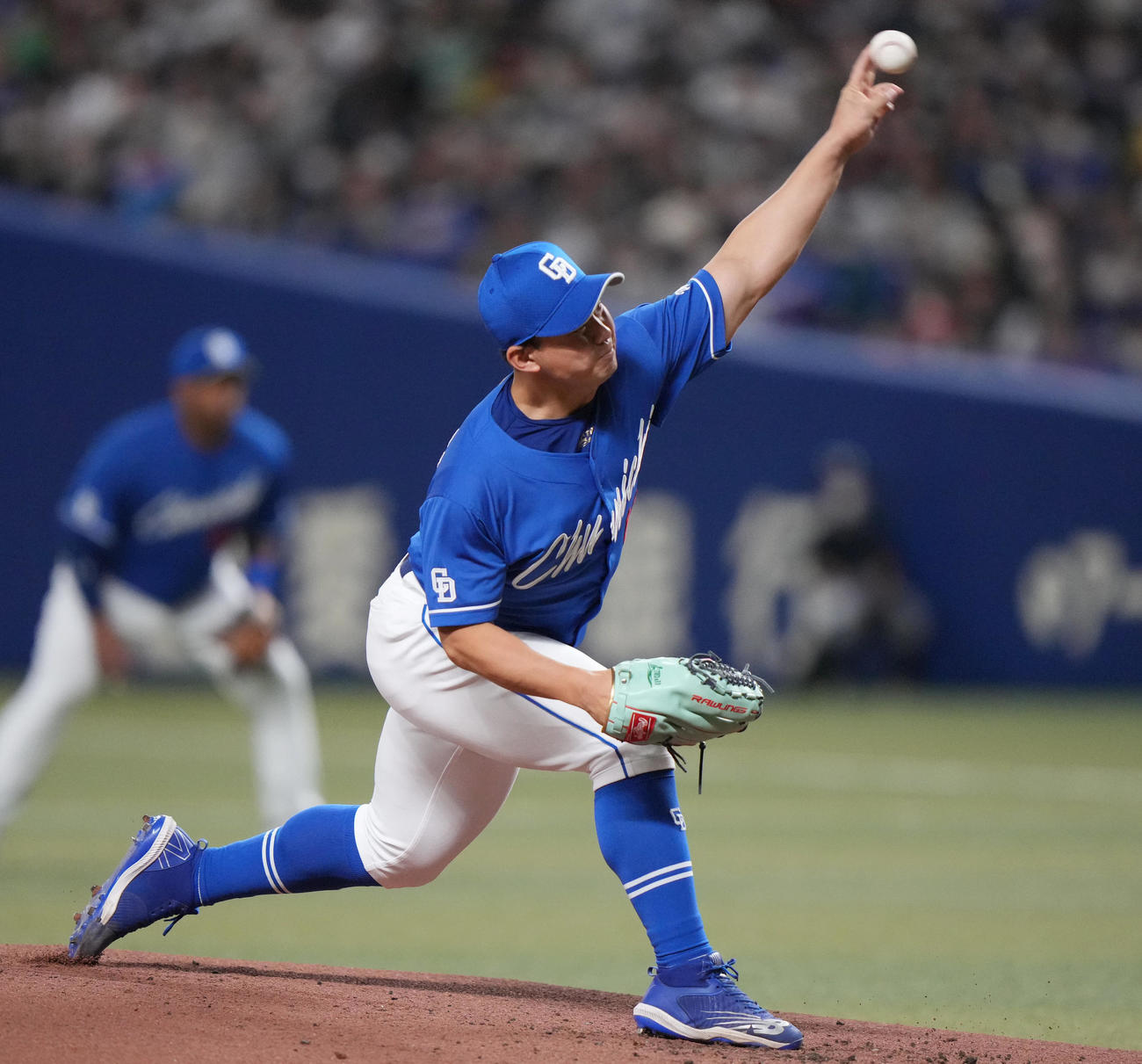 侍ジャパン対中日　中日先発の小笠原（撮影・狩俣裕三）