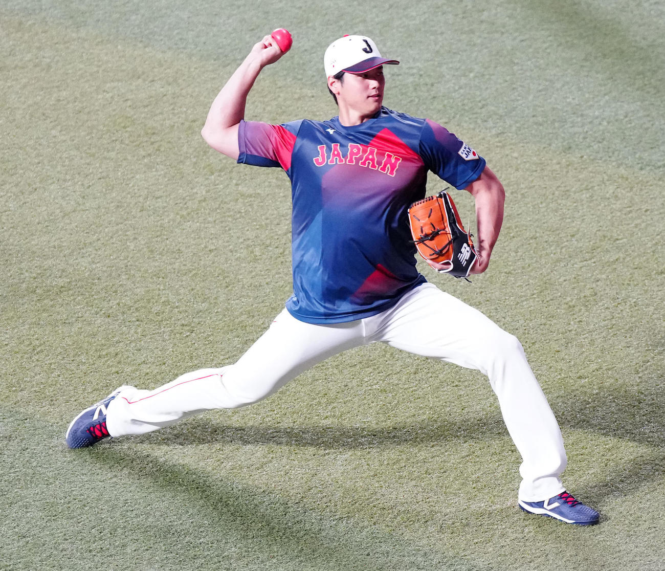 中日対侍ジャパン　試合前練習に臨む大谷（撮影・江口和貴）