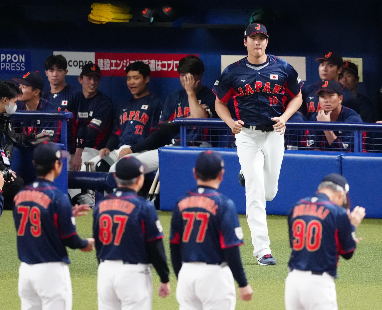 中日対侍ジャパン　試合前のセレモニーに臨む大谷（撮影・江口和貴）