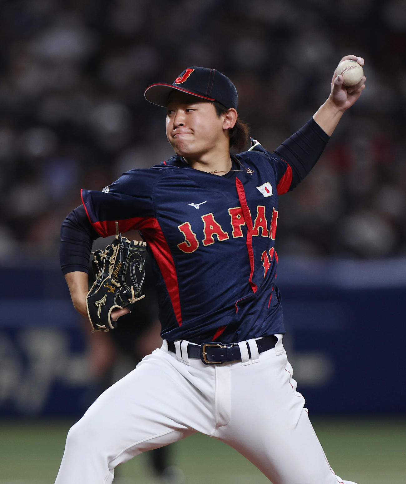 中日対侍ジャパン　力投する侍ジャパン2番手の宮城（撮影・前田充）