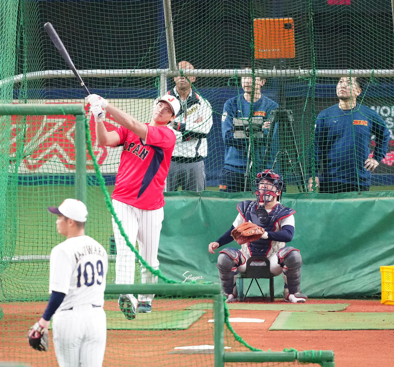 侍ジャパン対阪神　試合前、打撃練習で柵越えする大谷（撮影・江口和貴）
