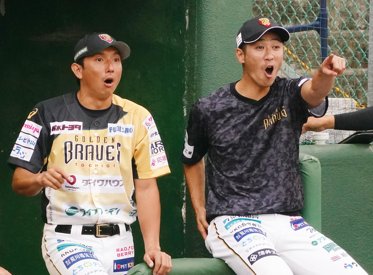 西岡剛氏（右）と川崎宗則氏（2020年9月撮影）