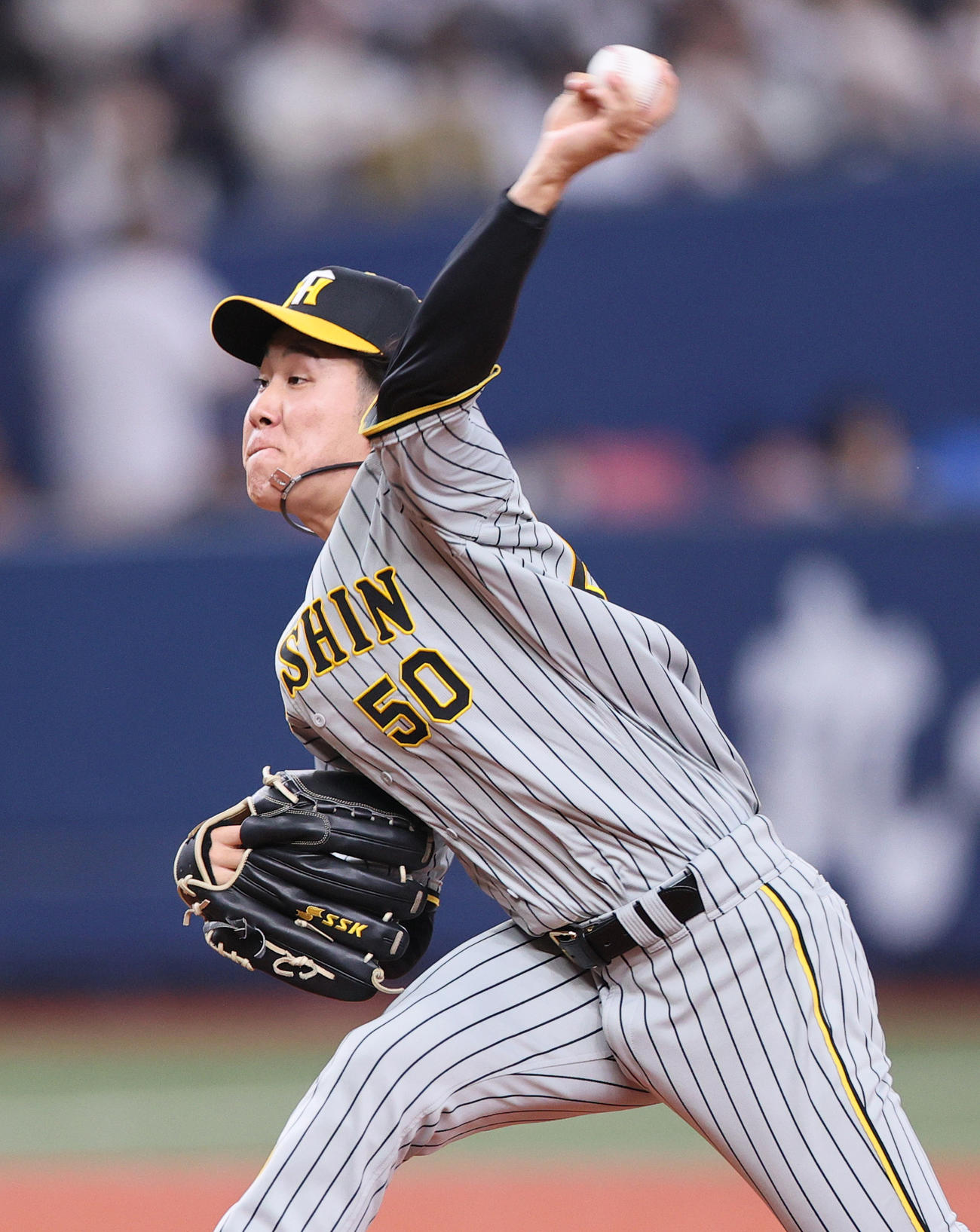 阪神対侍ジャパン　5回、阪神2番手で登板の富田（撮影・上山淳一）