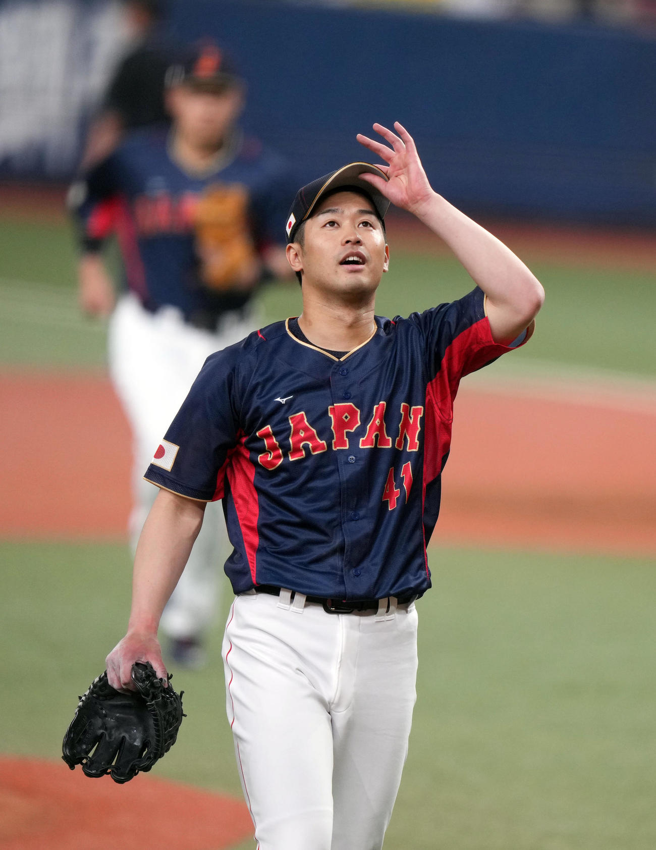 侍ジャパン対オリックス　1回表を無事に抑え、ホッとした表情の侍ジャパン先発の種市（撮影・狩俣裕三）