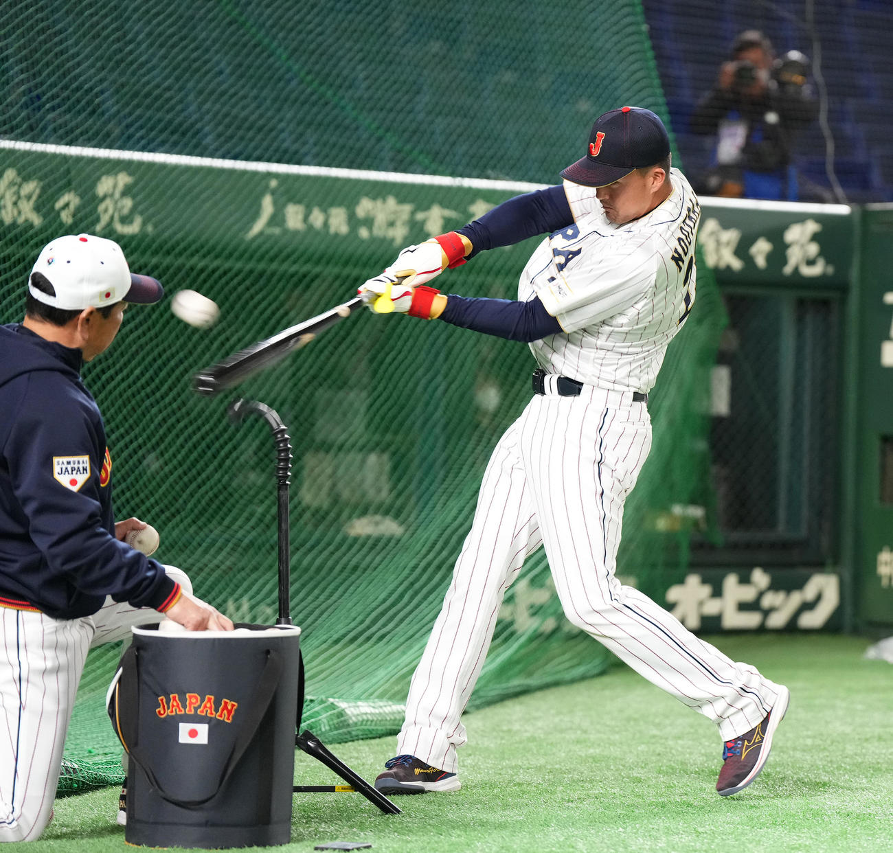 前日練習で調整するヌートバー（撮影・菅敏）