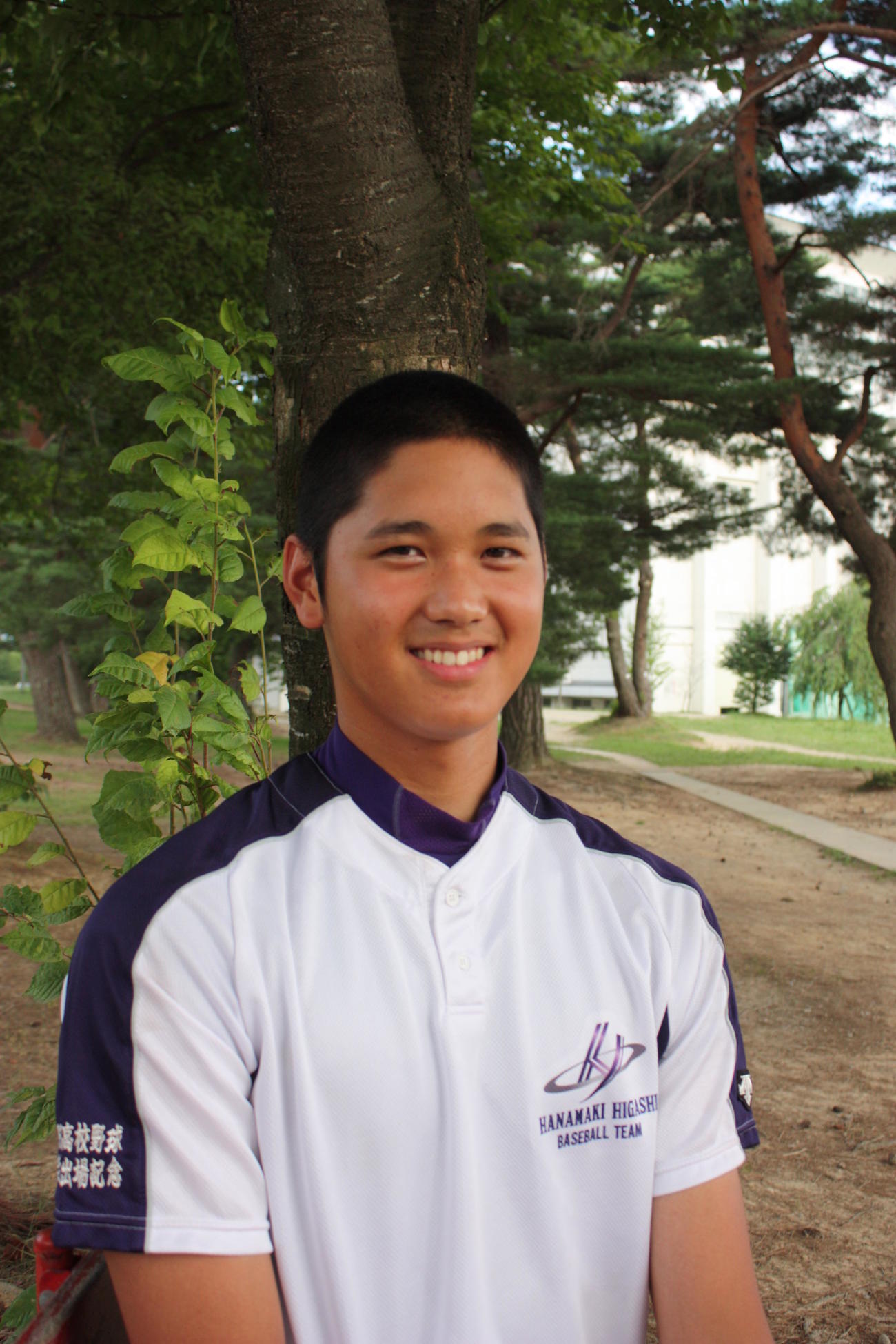 2012年夏、決勝で敗れ甲子園出場を逃し、グラウンドで高校野球を振り返る大谷（撮影・保坂淑子）