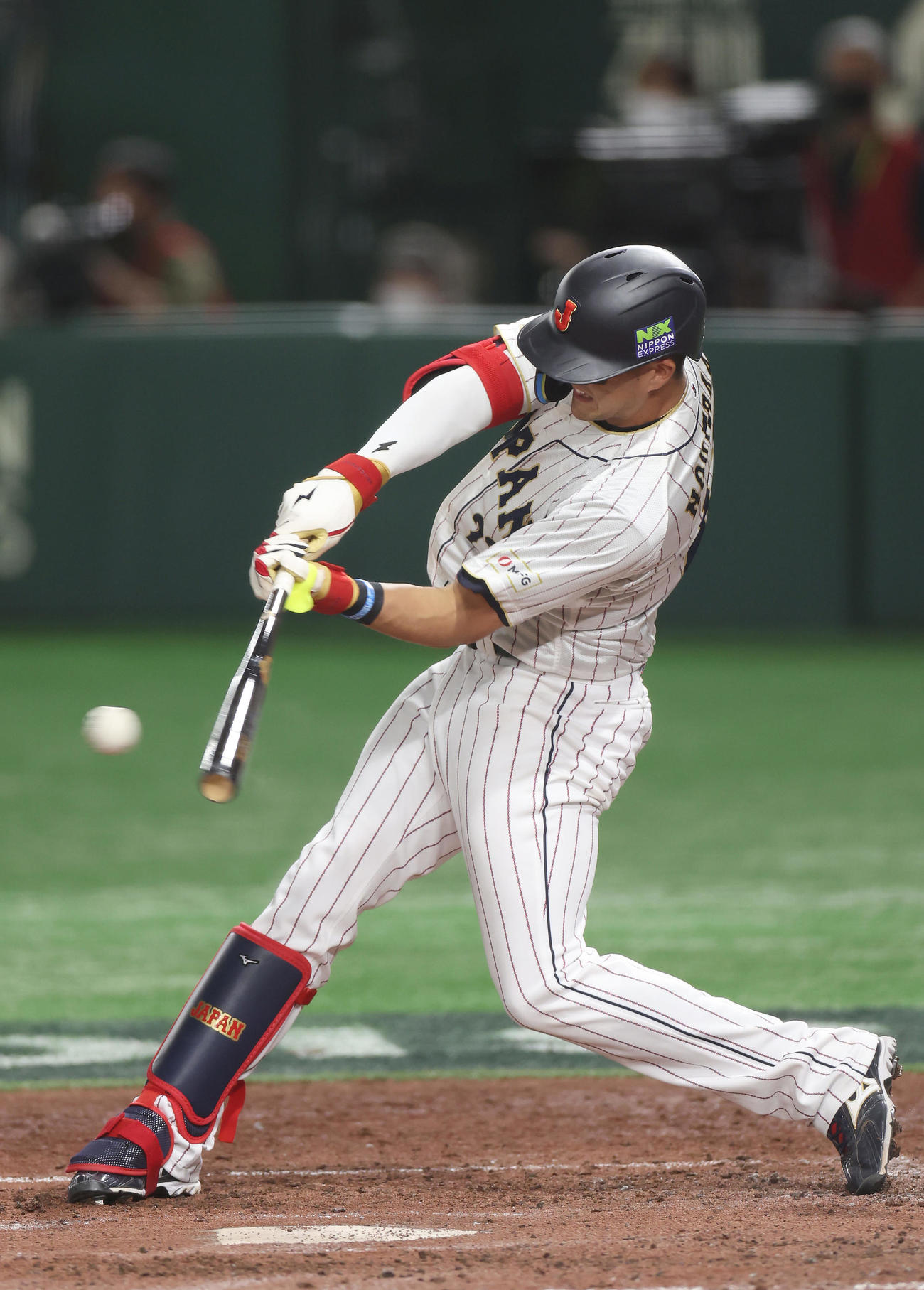 日本対韓国　3回裏日本無死一、二塁、中前適時打を放つヌートバー（撮影・前田充）