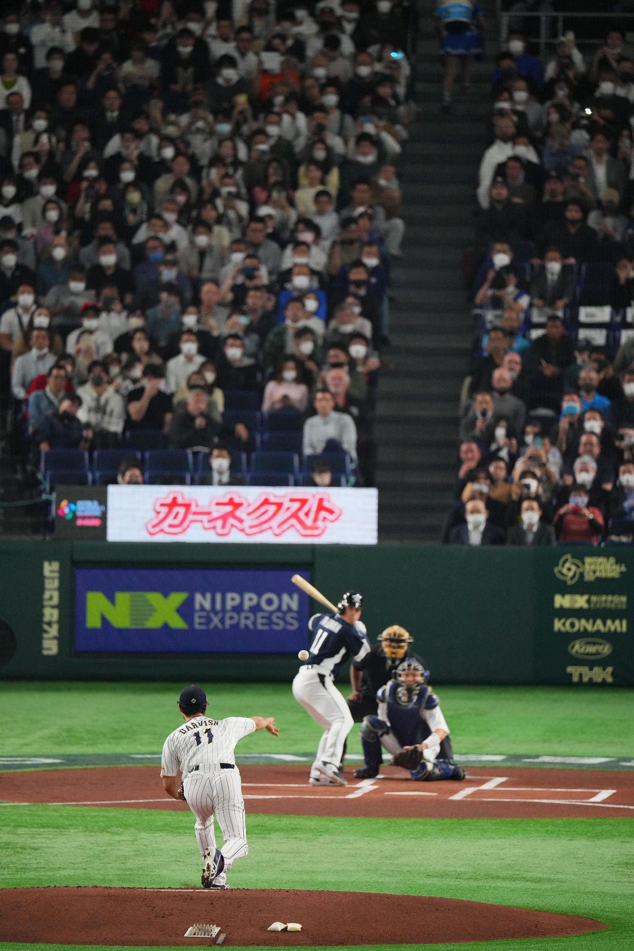 日本対韓国　初球を投じる日本先発のダルビッシュ（撮影・垰建太）