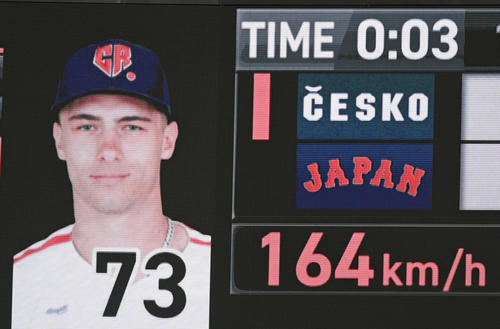 日本対チェコ　164キロをマークした日本の先発佐々木（撮影・たえ見朱実）