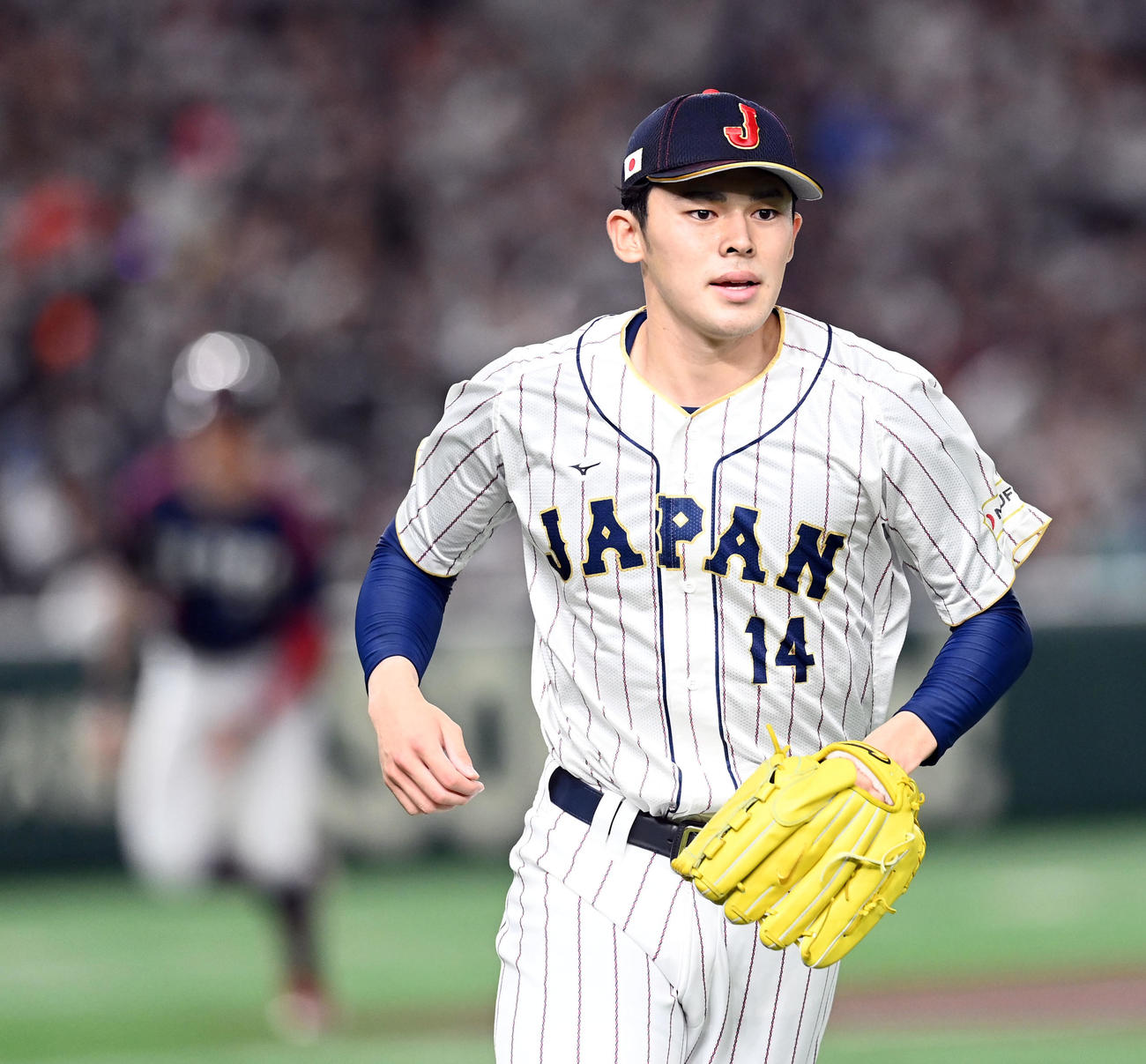 日本対チェコ　1回表チェコ2死二塁、味方のミスから先制点を許す日本の先発佐々木（撮影・たえ見朱実）