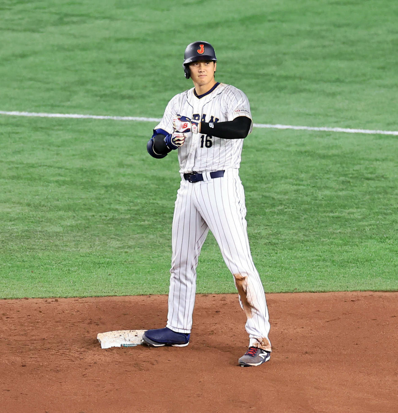 日本対チェコ　4回裏日本1死二塁、大谷は右適時二塁打を放ち、ペッパーミルパフォーマンス（撮影・浅見桂子）