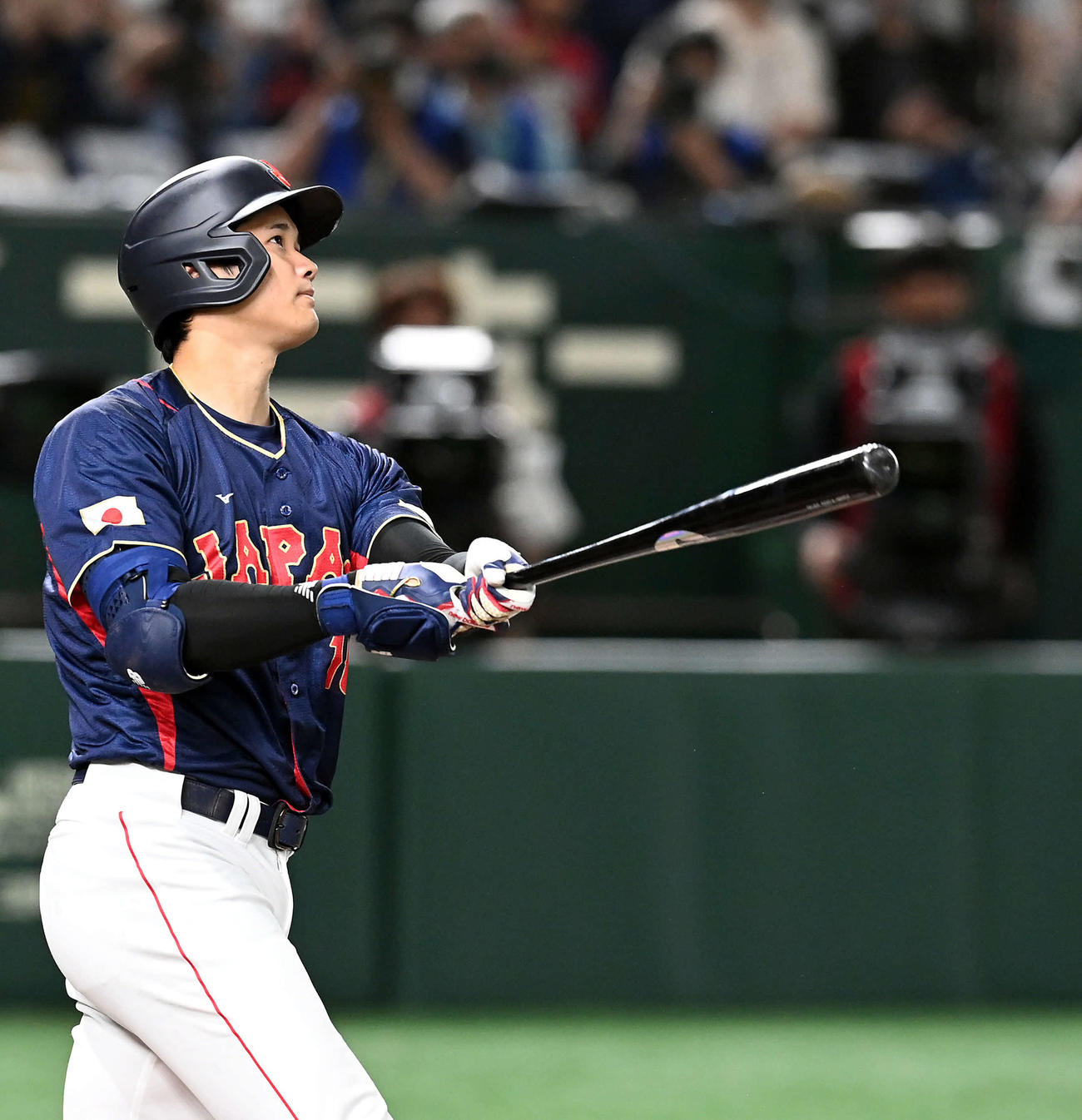日本対オーストラリア　1回表日本無死一、二塁、右中間に3点本塁打を放つ大谷（撮影・たえ見朱実）