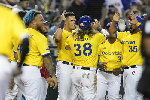 3回、2－1と勝ち越したコロンビア（AP）