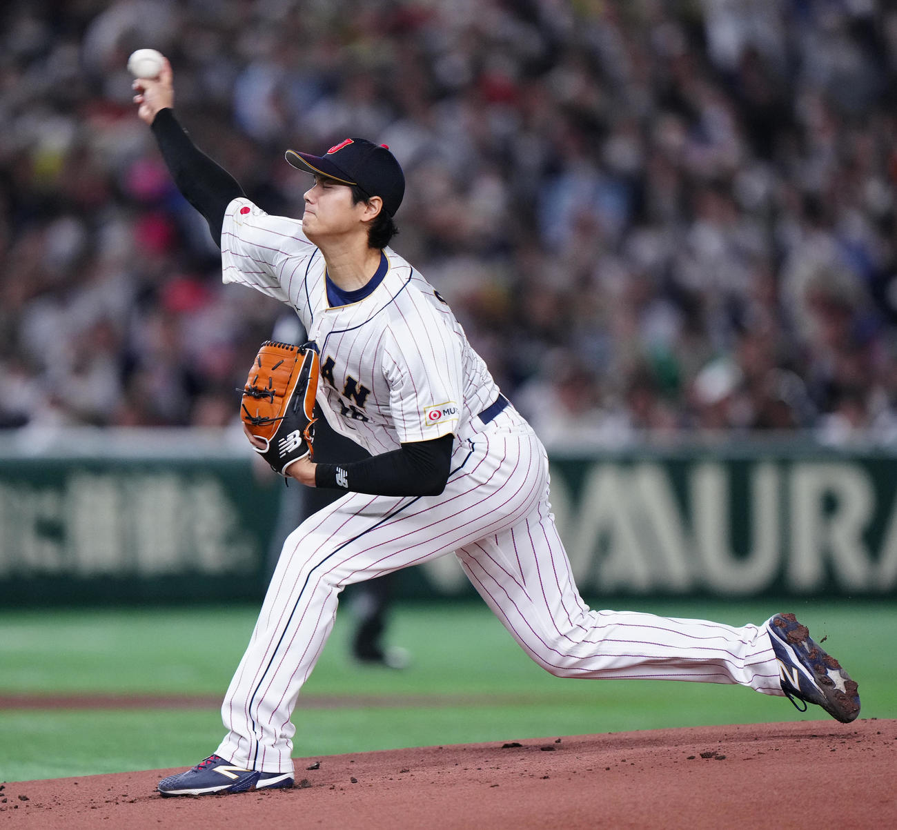 日本対イタリア　1回表、力投する先発の大谷（撮影・江口和貴）