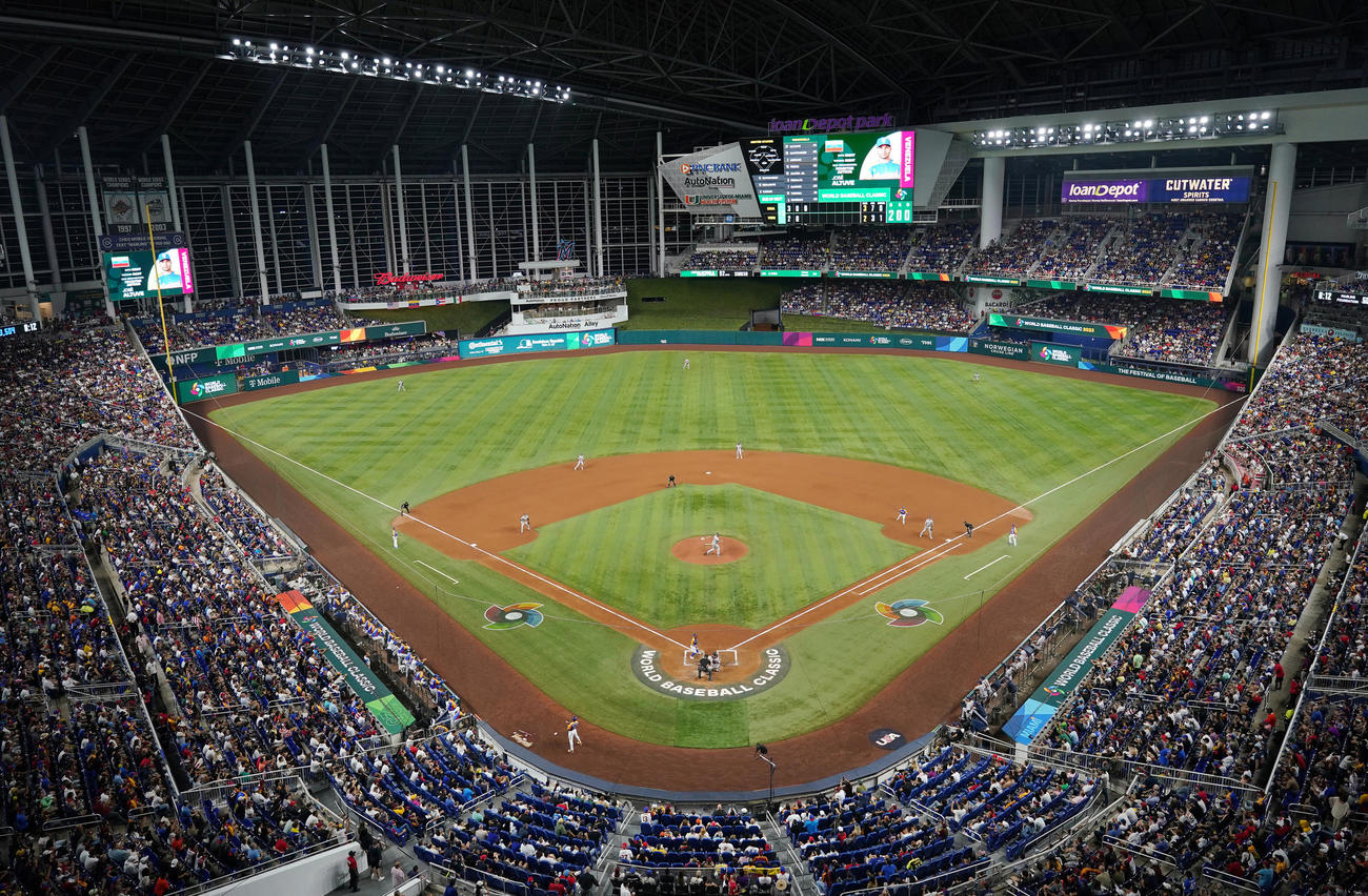WBC準決勝・決勝の会場のローンデポパーク（撮影・菅敏）