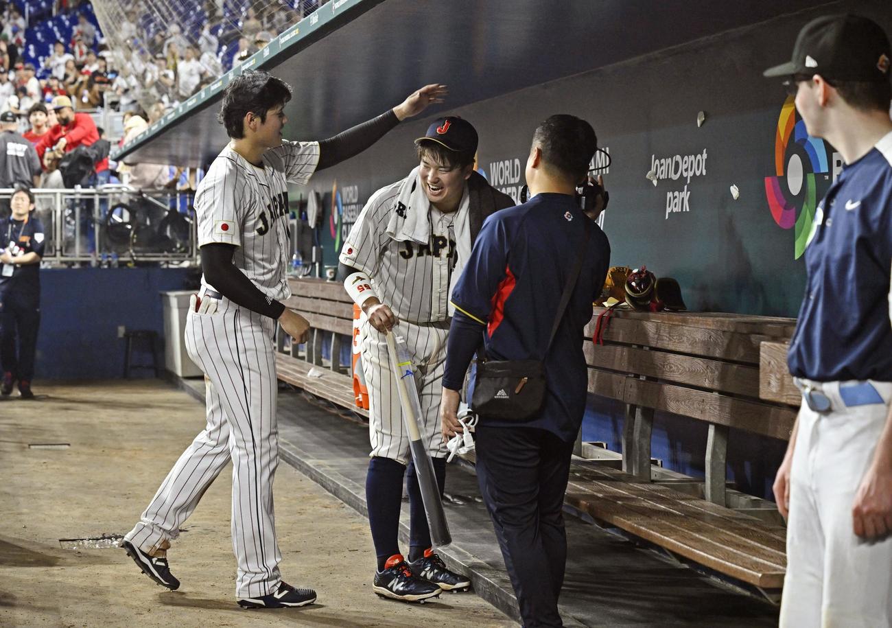 【WBC】侍ジャパン栗山英樹監督「野球って、すげーな」劇的展開の試合を振り返り感動 - WBC2023写真ニュース : 日刊スポーツ