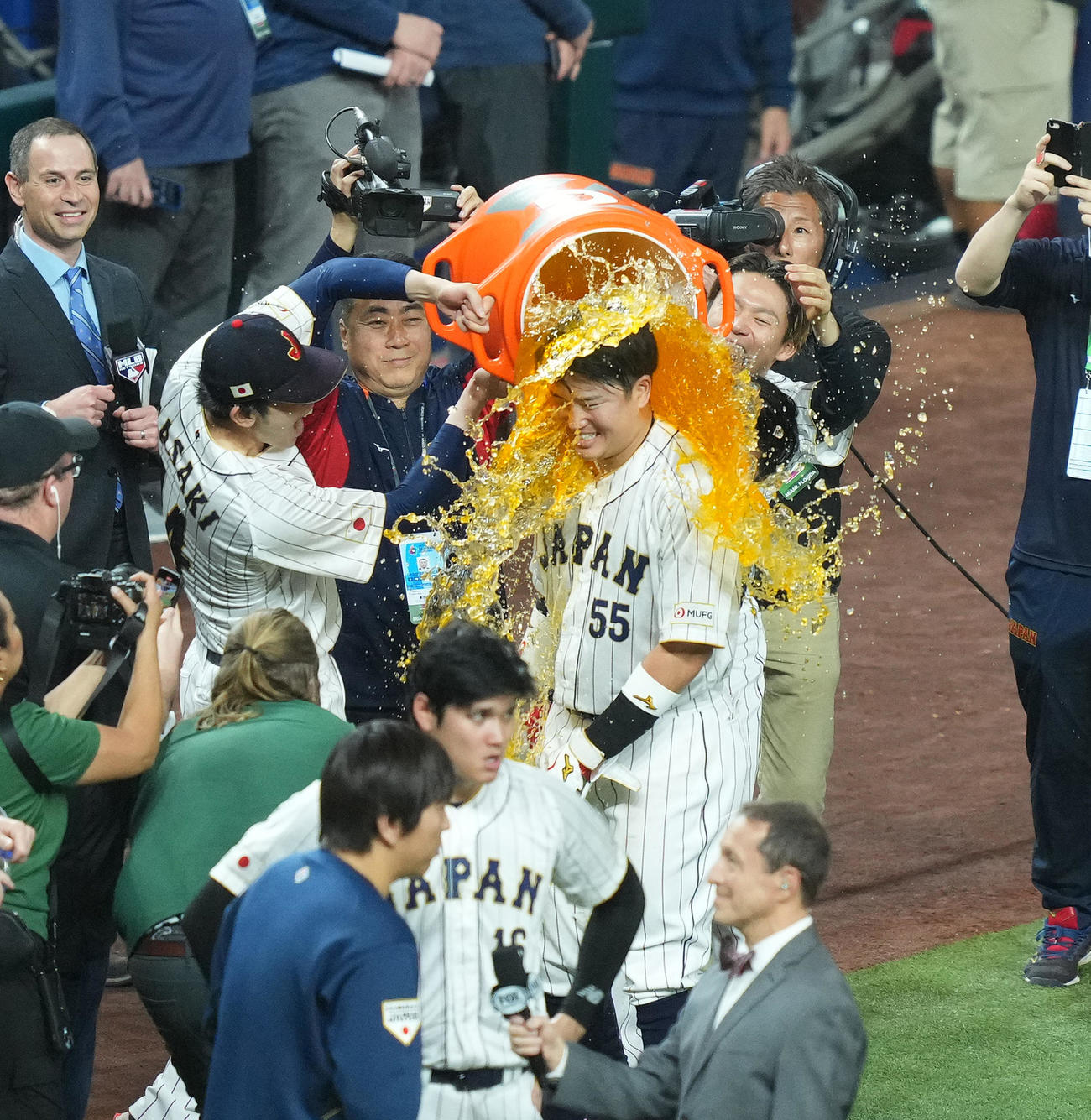 【WBC】侍ジャパン栗山英樹監督「野球って、すげーな」劇的展開の試合を振り返り感動 - WBC2023写真ニュース : 日刊スポーツ