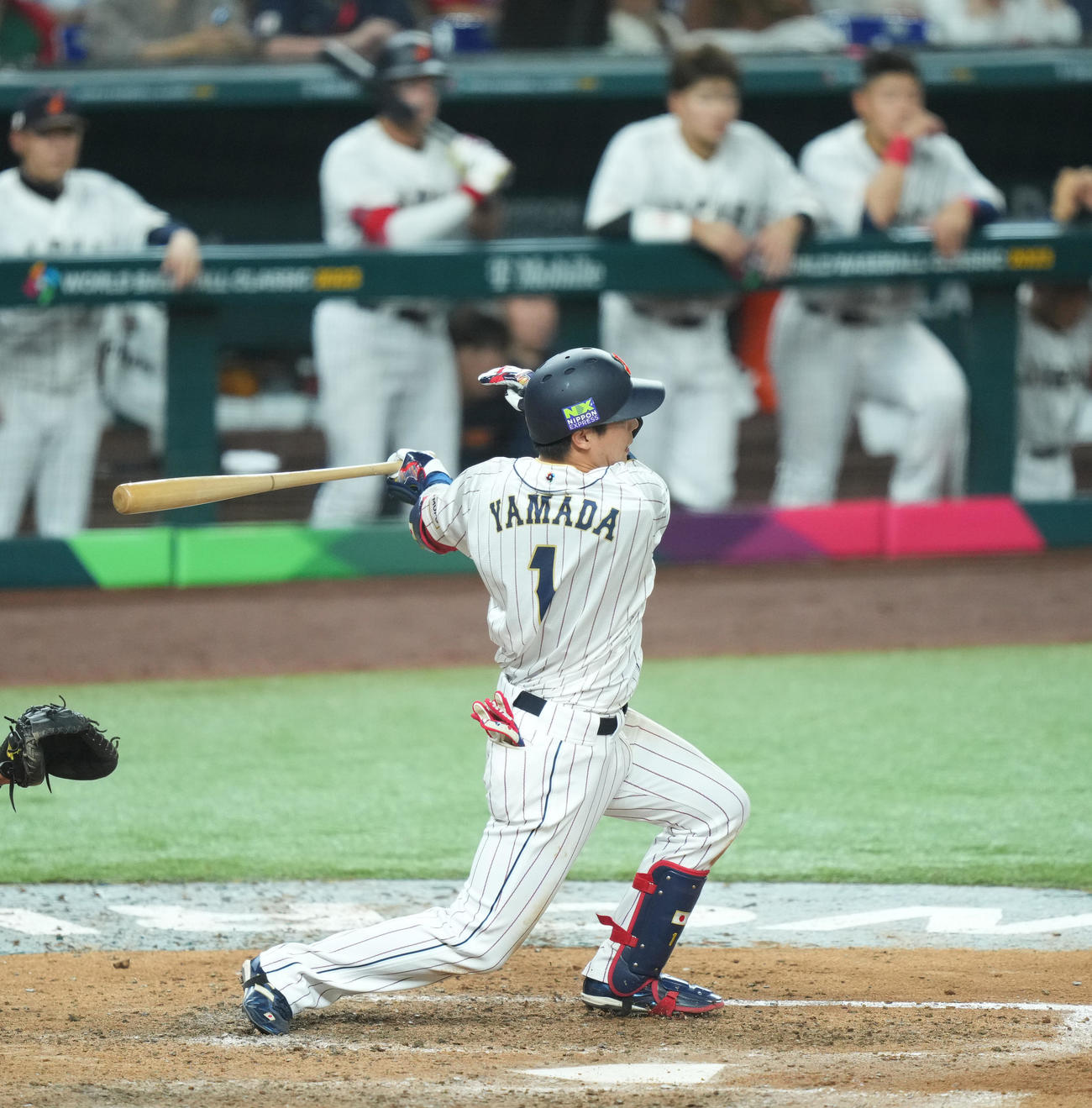 活動歴および当時の関連ビジュアル記録