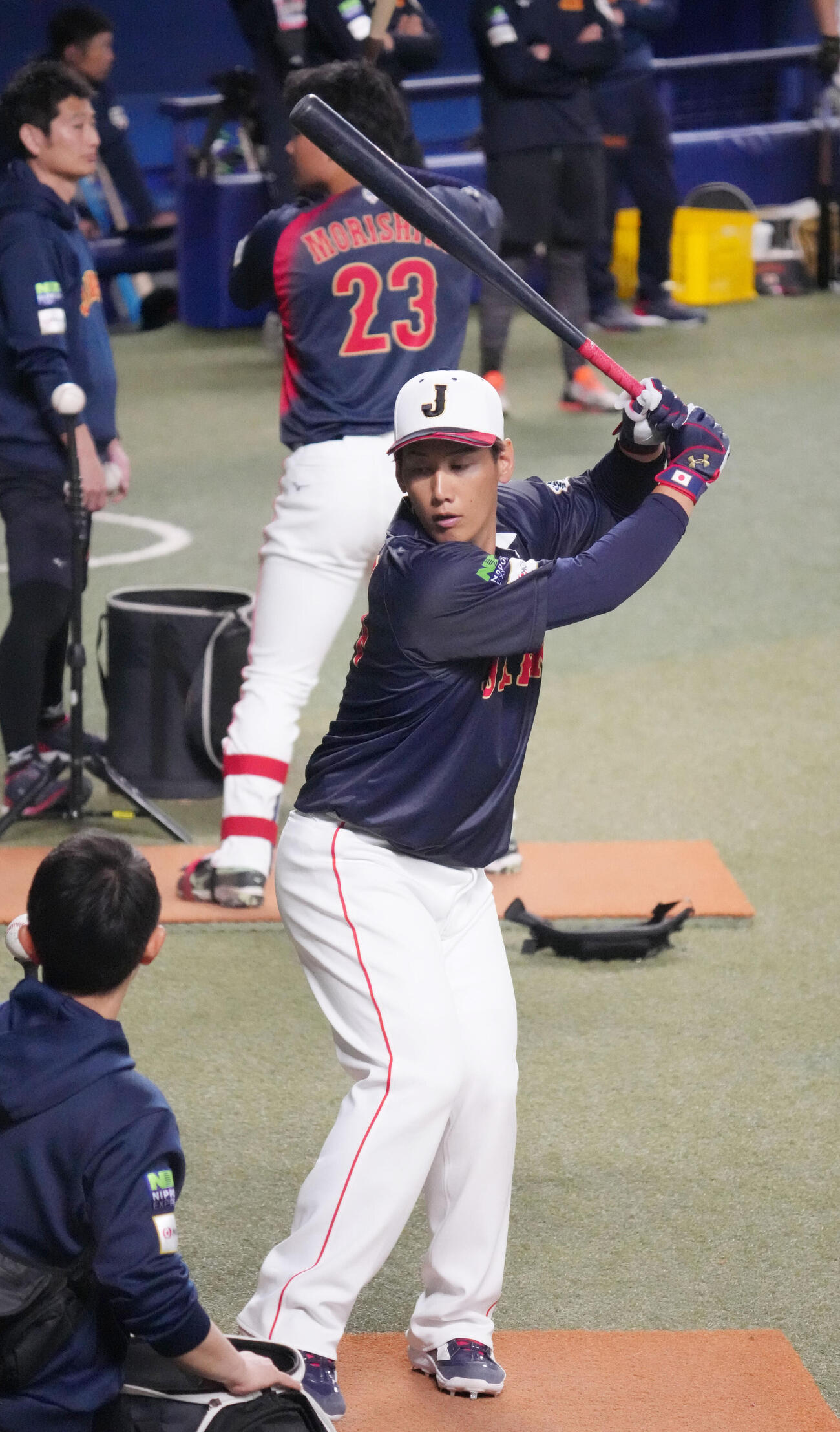 打撃練習をする吉田（撮影・森本幸一）