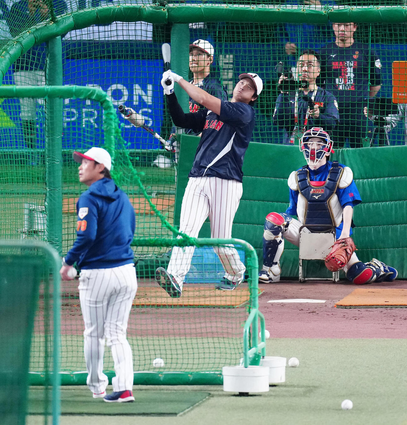 日本対中日　試合前、フリー打撃を行う大谷（撮影・垰建太）