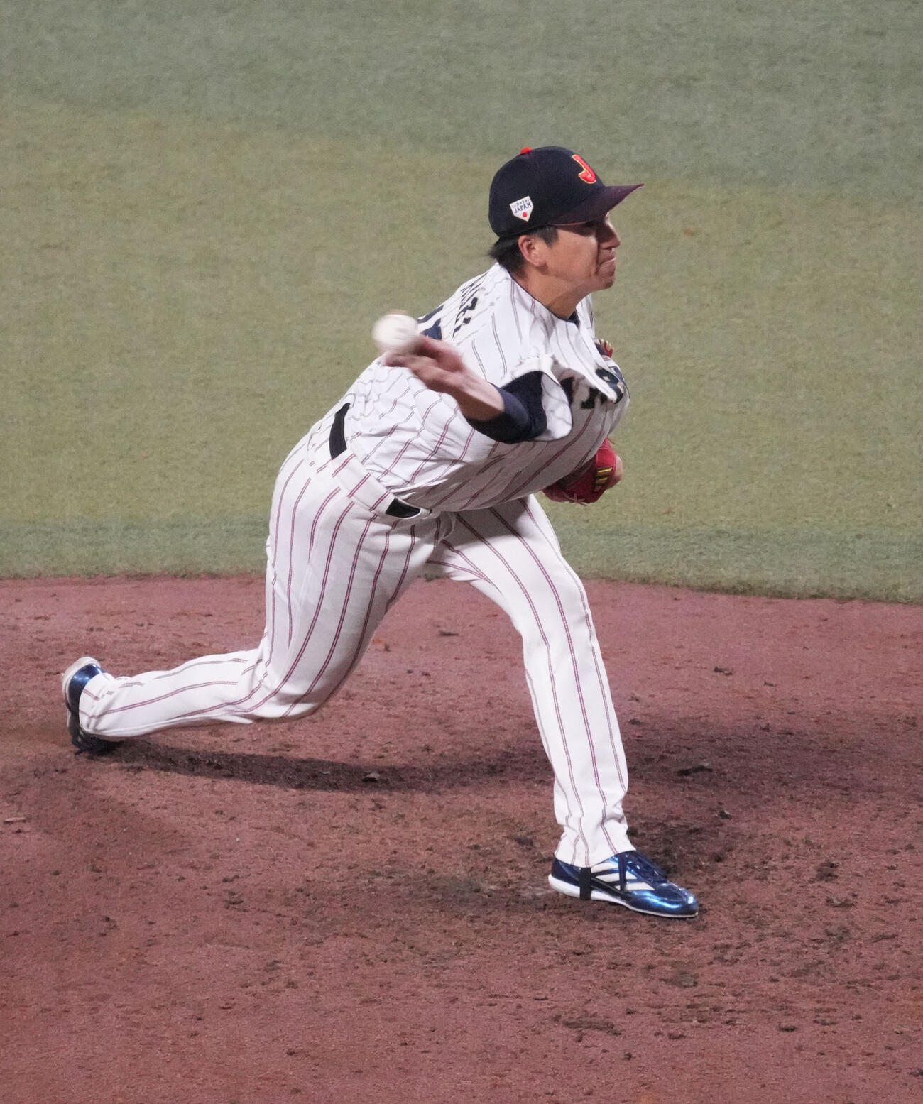 日本対中日　9回表、日本6番手で登板する大勢（撮影・森本幸一）