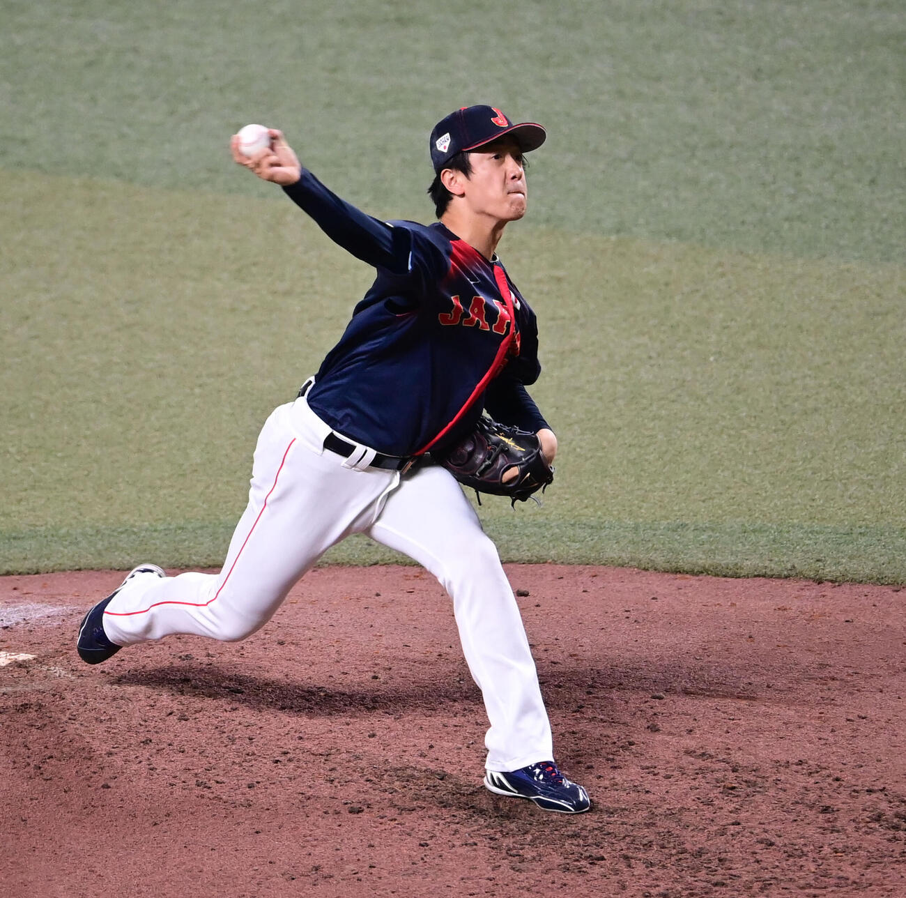 中日対日本　5回裏、日本3番手で登板する北山（撮影・森本幸一）