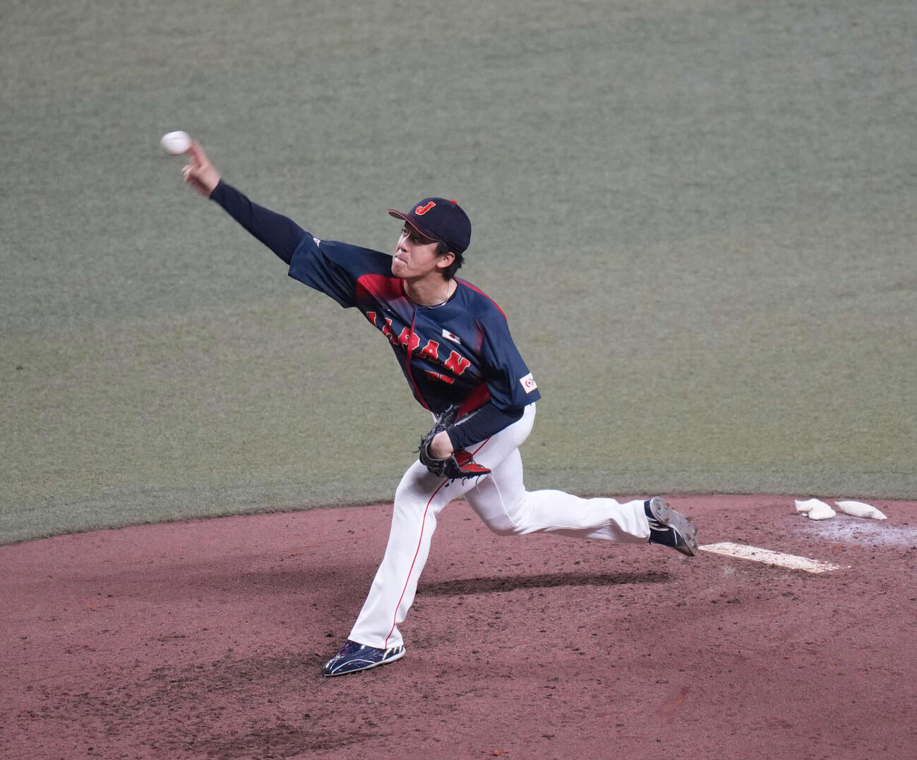 中日対日本　力投する日本の北山（撮影・井上学）