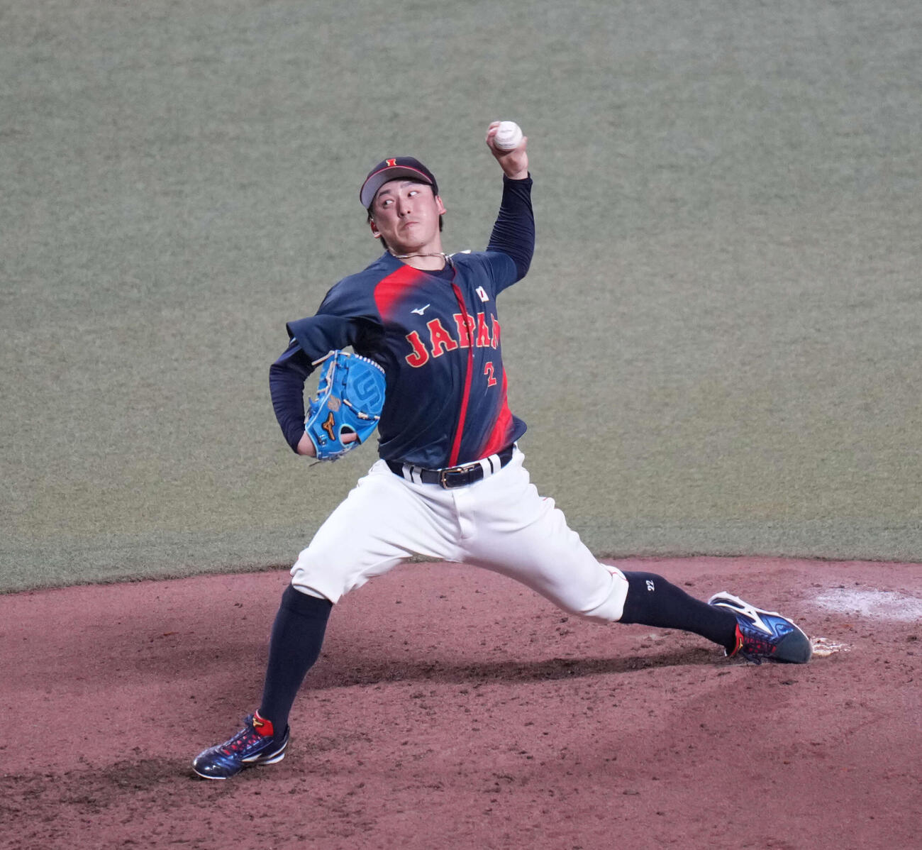 中日対日本　力投する日本の隅田（撮影・井上学）