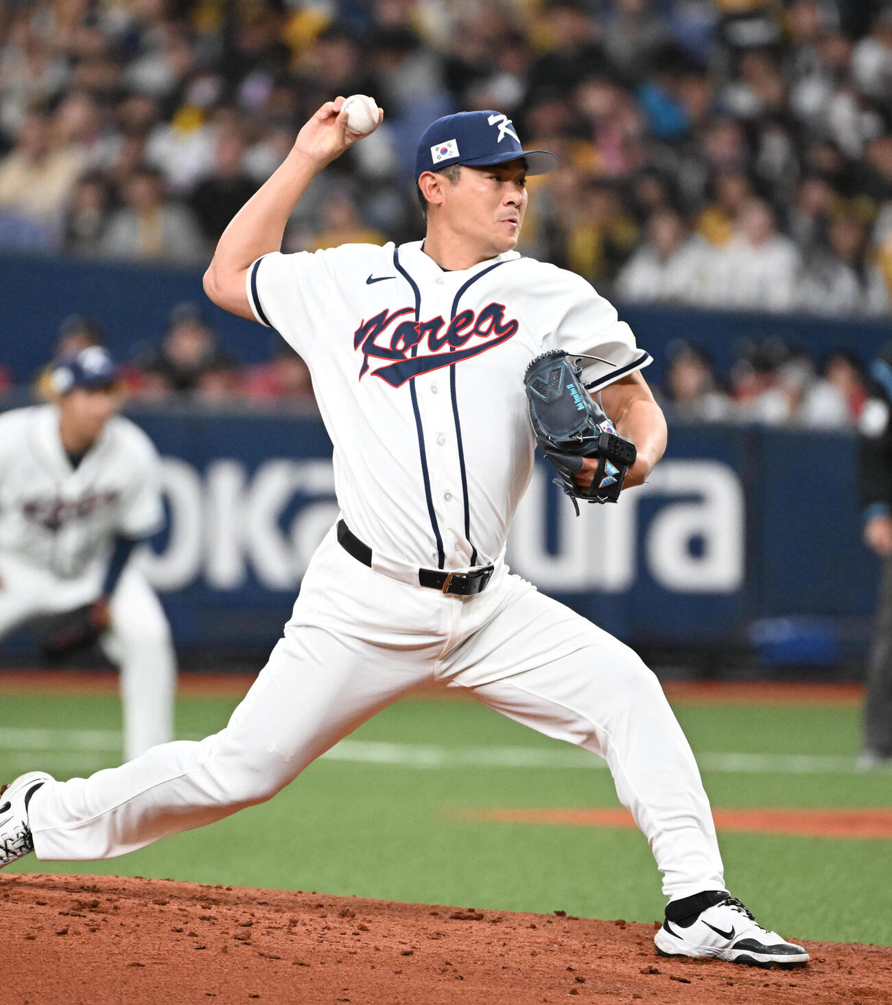 阪神対韓国　韓国代表2番手の盧景銀（撮影・石井愛子）