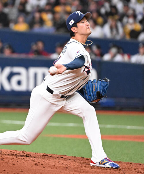 阪神対韓国　韓国代表4番手の高永表（撮影・石井愛子）