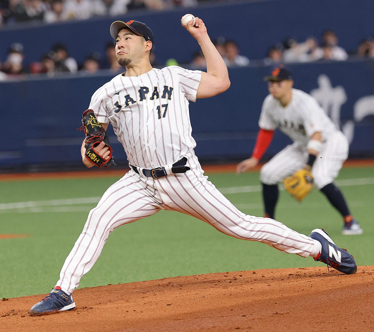 オリックス対日本　日本先発の菊池（撮影・上田博志）