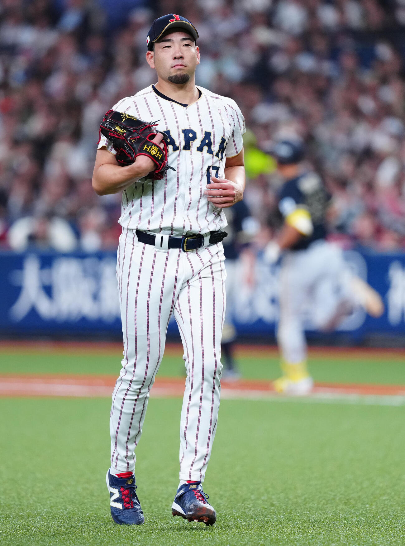 日本対オリックス　1回裏オリックス1死一、三塁、杉本に適時打を許す菊池（撮影・垰建太）