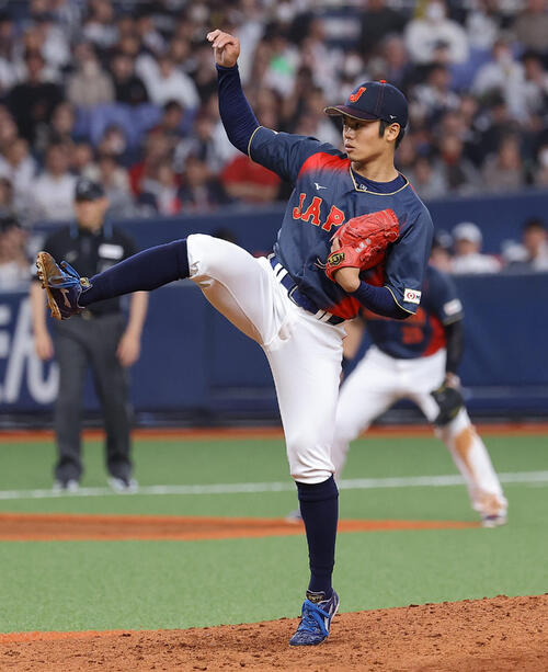 阪神対日本　日本6番手の根尾（撮影・上田博志）